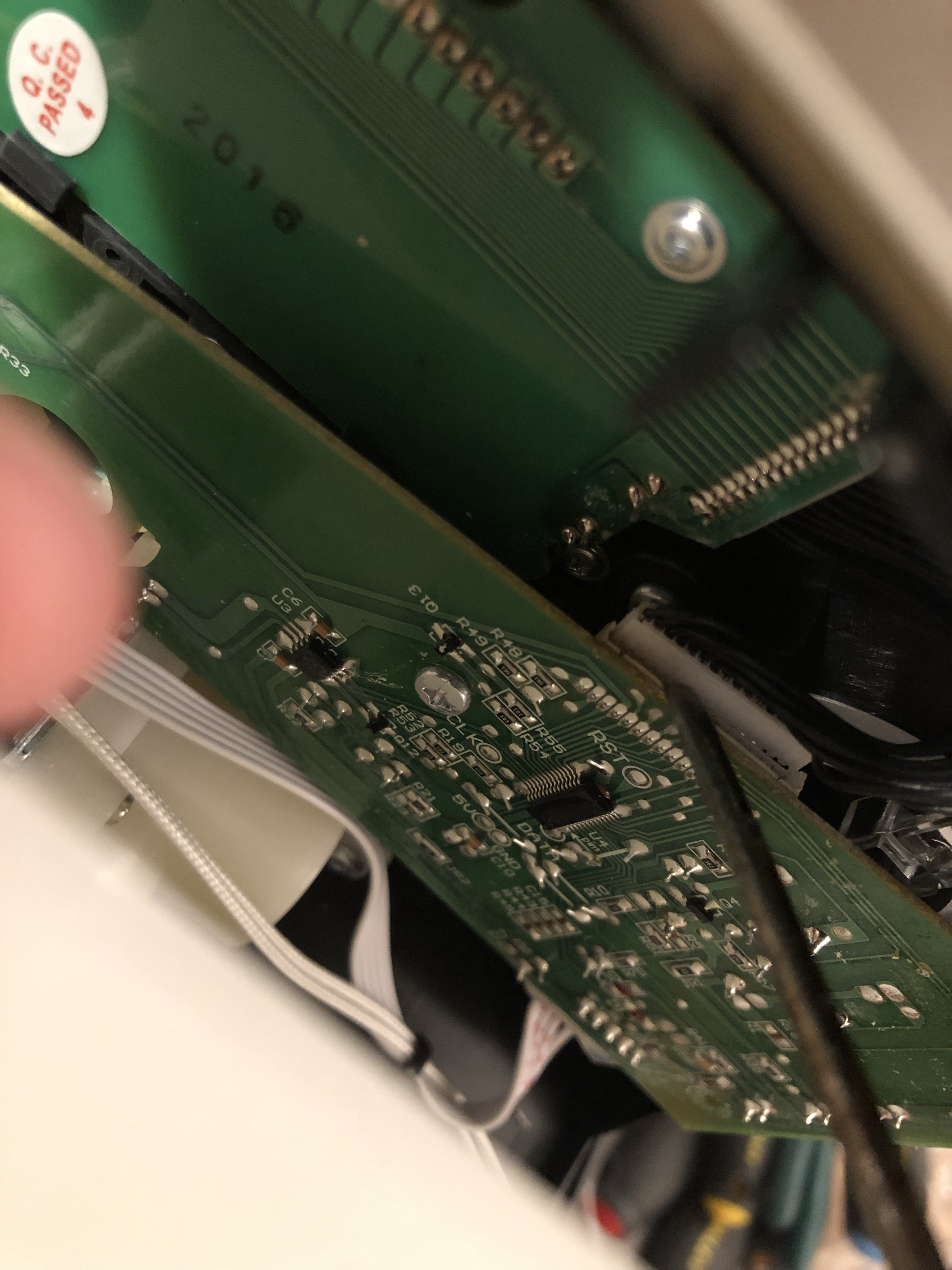 Ribbon cable on the top