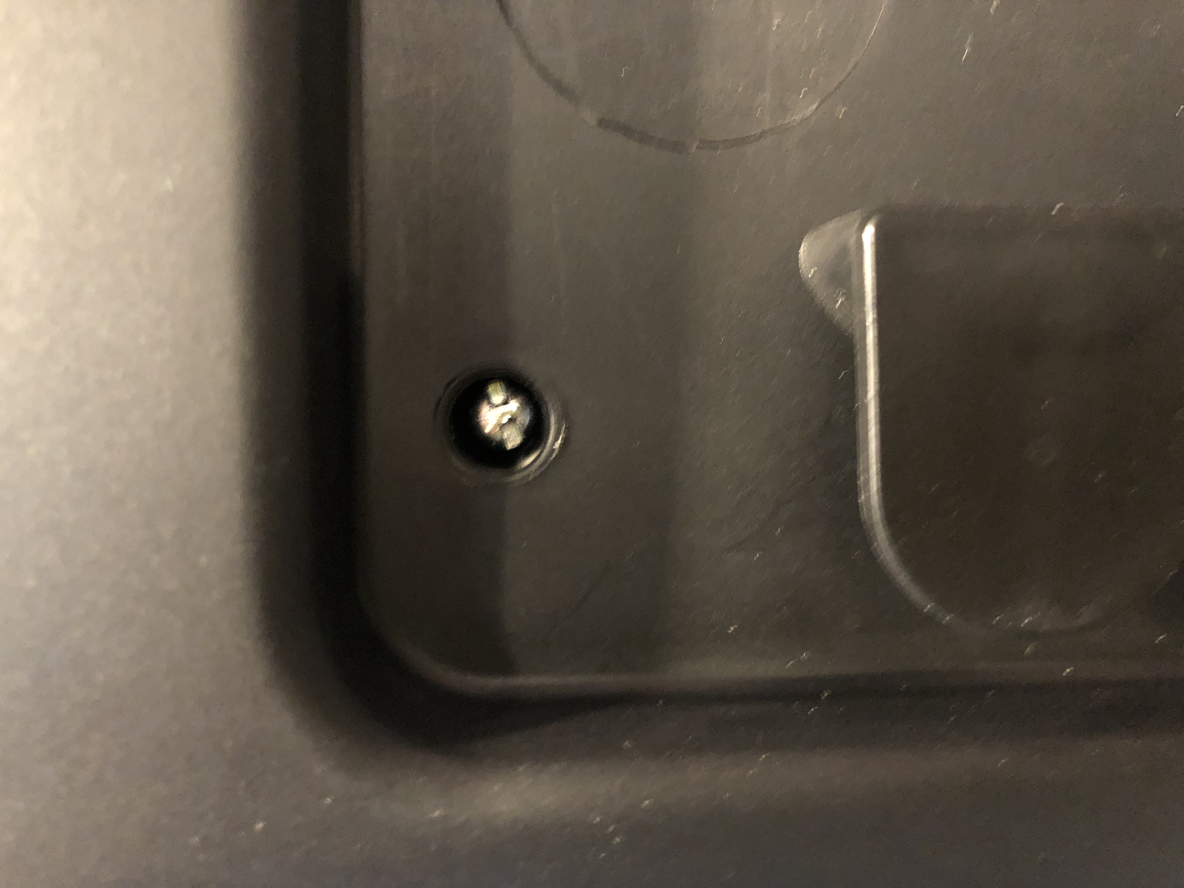Misanthropic Security Screw